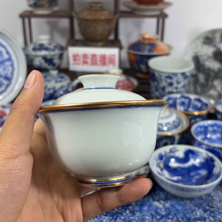 恭***玛景德镇手工手绘陶瓷