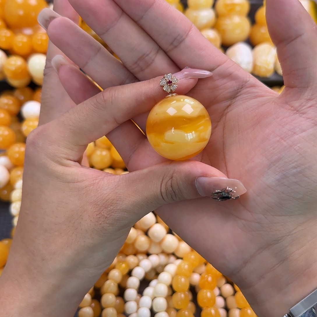 蜜蜡18K金镶嵌珠宝奇石