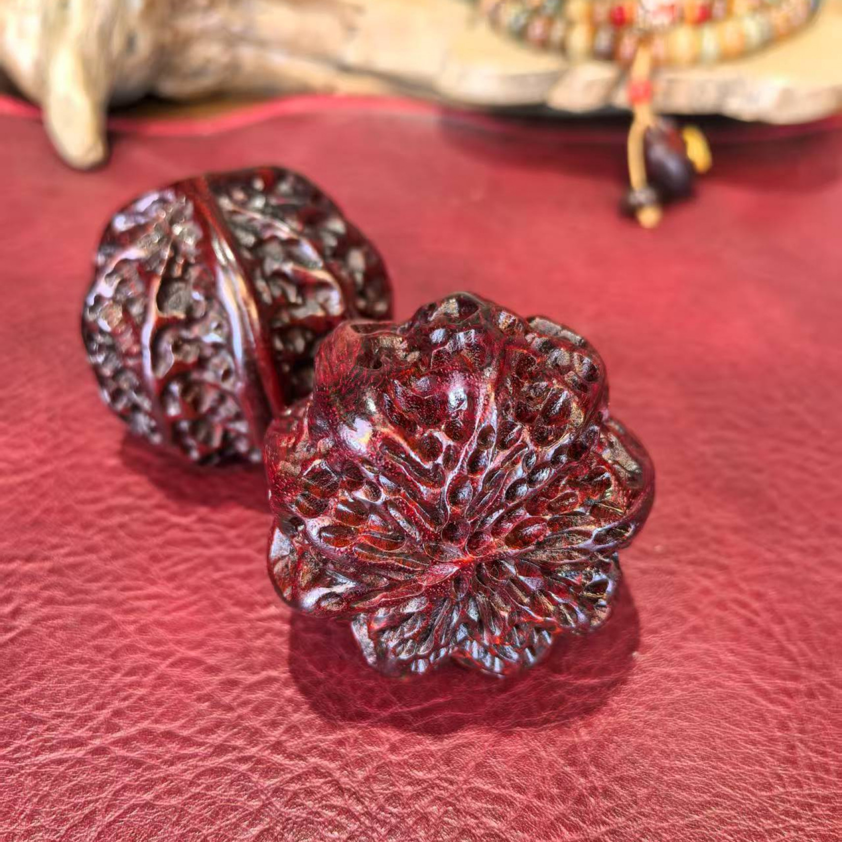 紫檀核桃精美把件（无礼盒）MK200