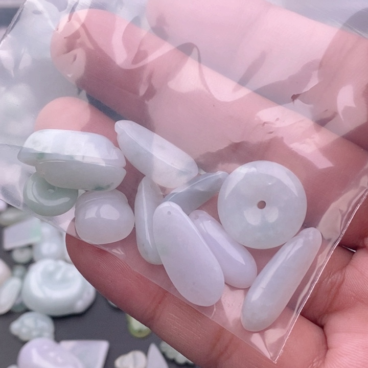 新***星翡翠未镶嵌吊坠(不含链)