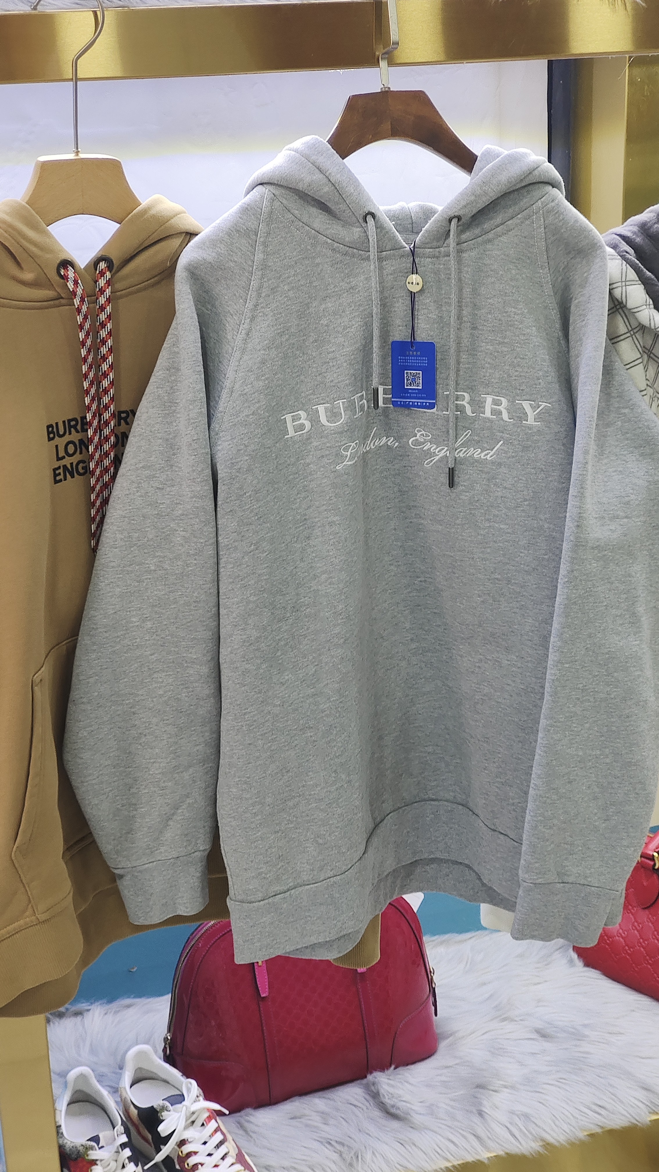 95新 BURBERRY/博柏利 巴宝莉灰色卫衣有质检