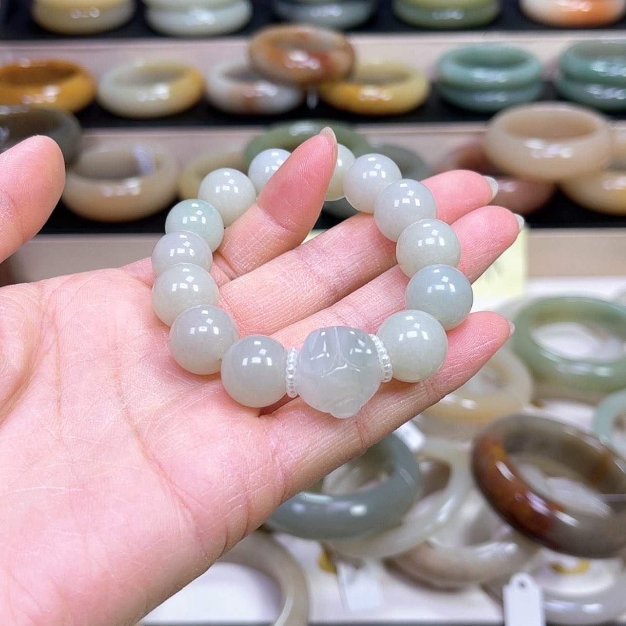 【闪购商品】石英质玉手镯未镶嵌