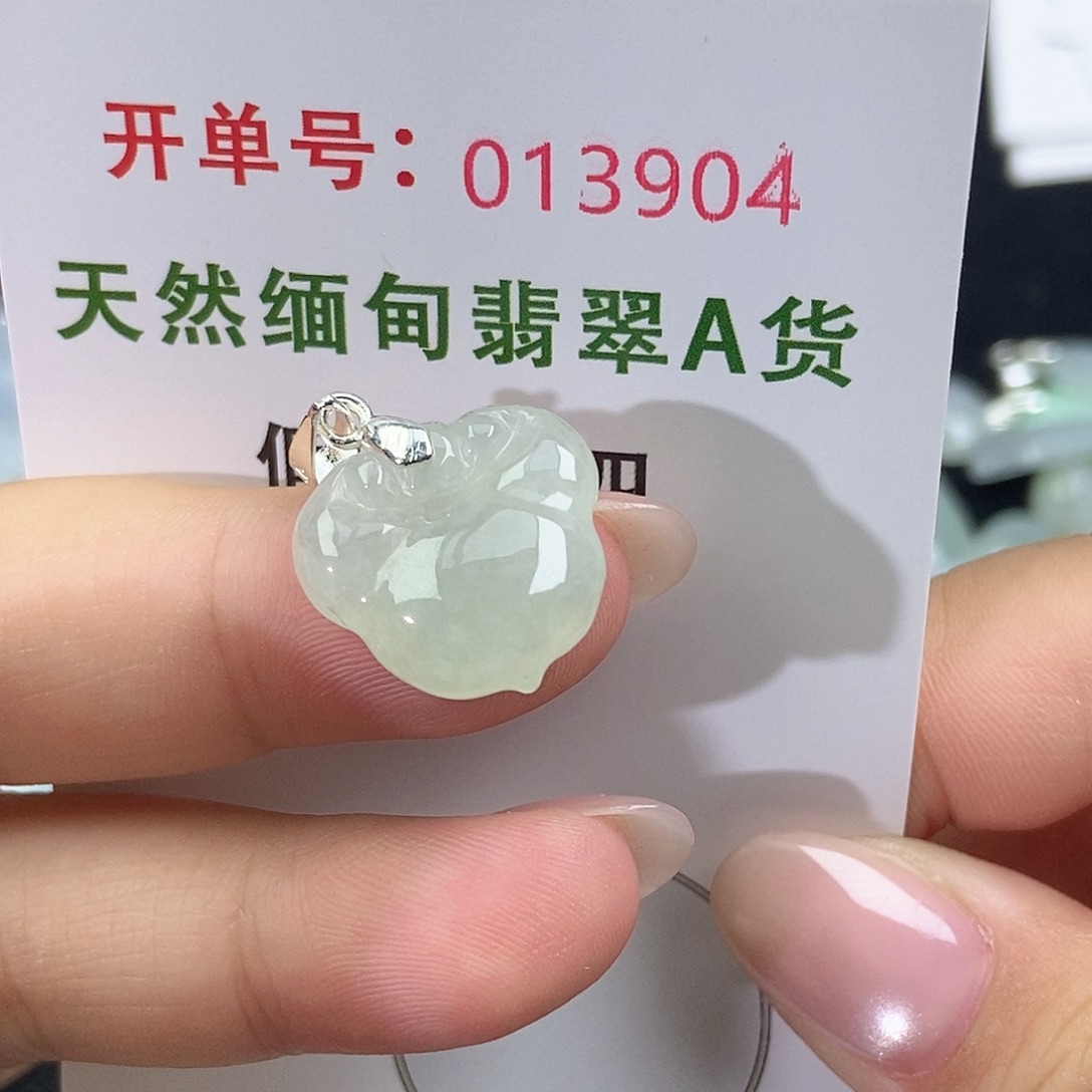 翡翠未镶嵌颈饰天然