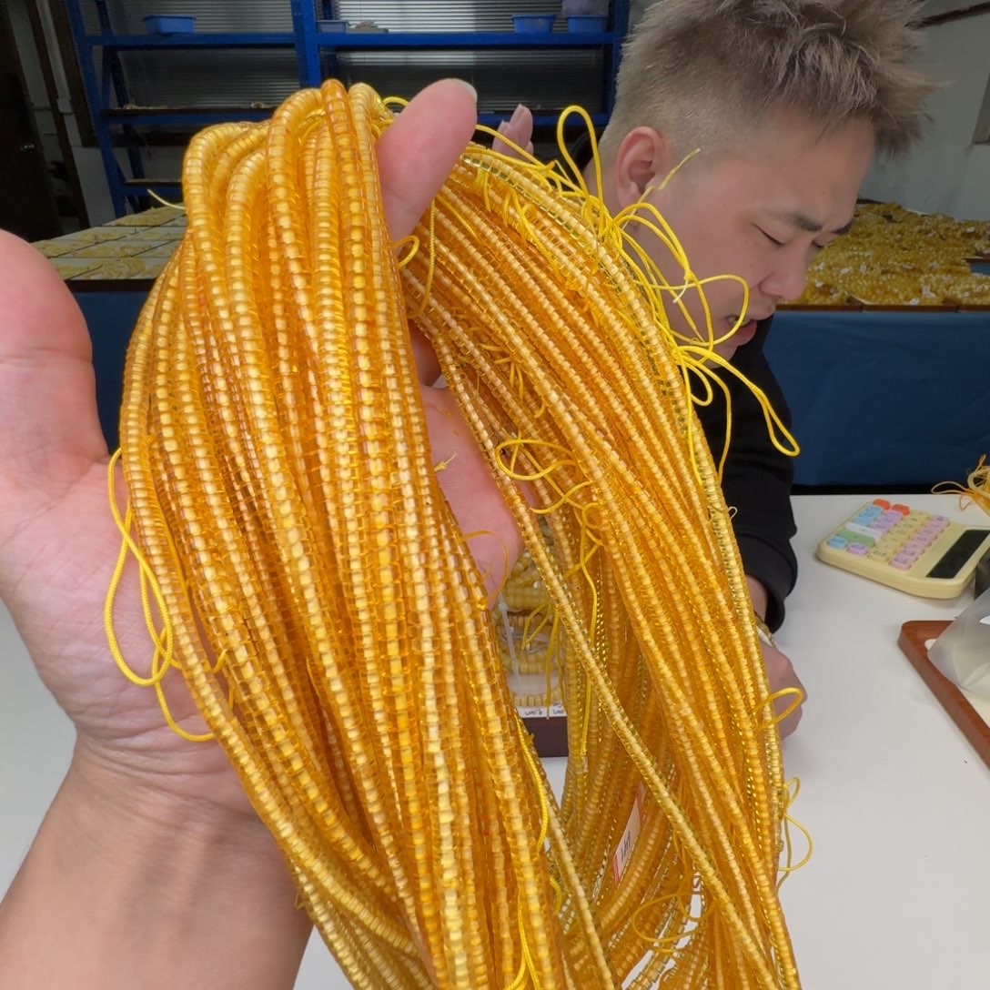 琥珀未镶嵌手链多样性发其一
