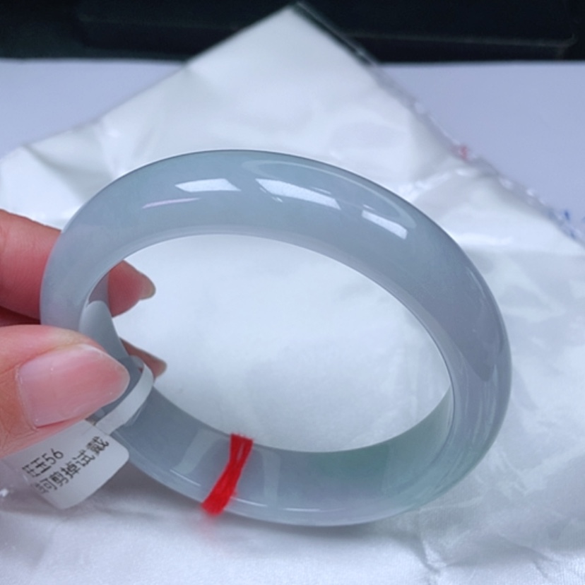 【闪购商品】翡翠手镯未镶嵌，