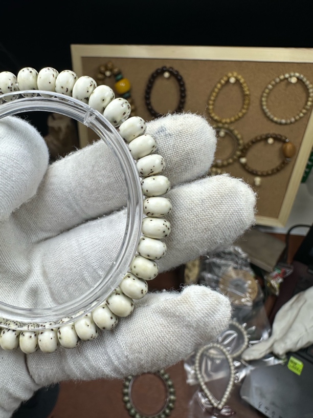 星月菩提石玉料河豚单圈手串