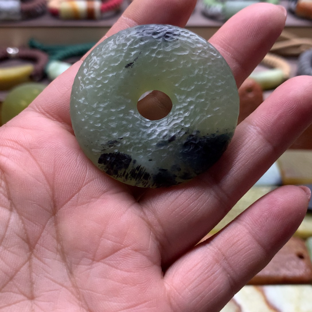 超***呀蛇纹石玉合金颈饰