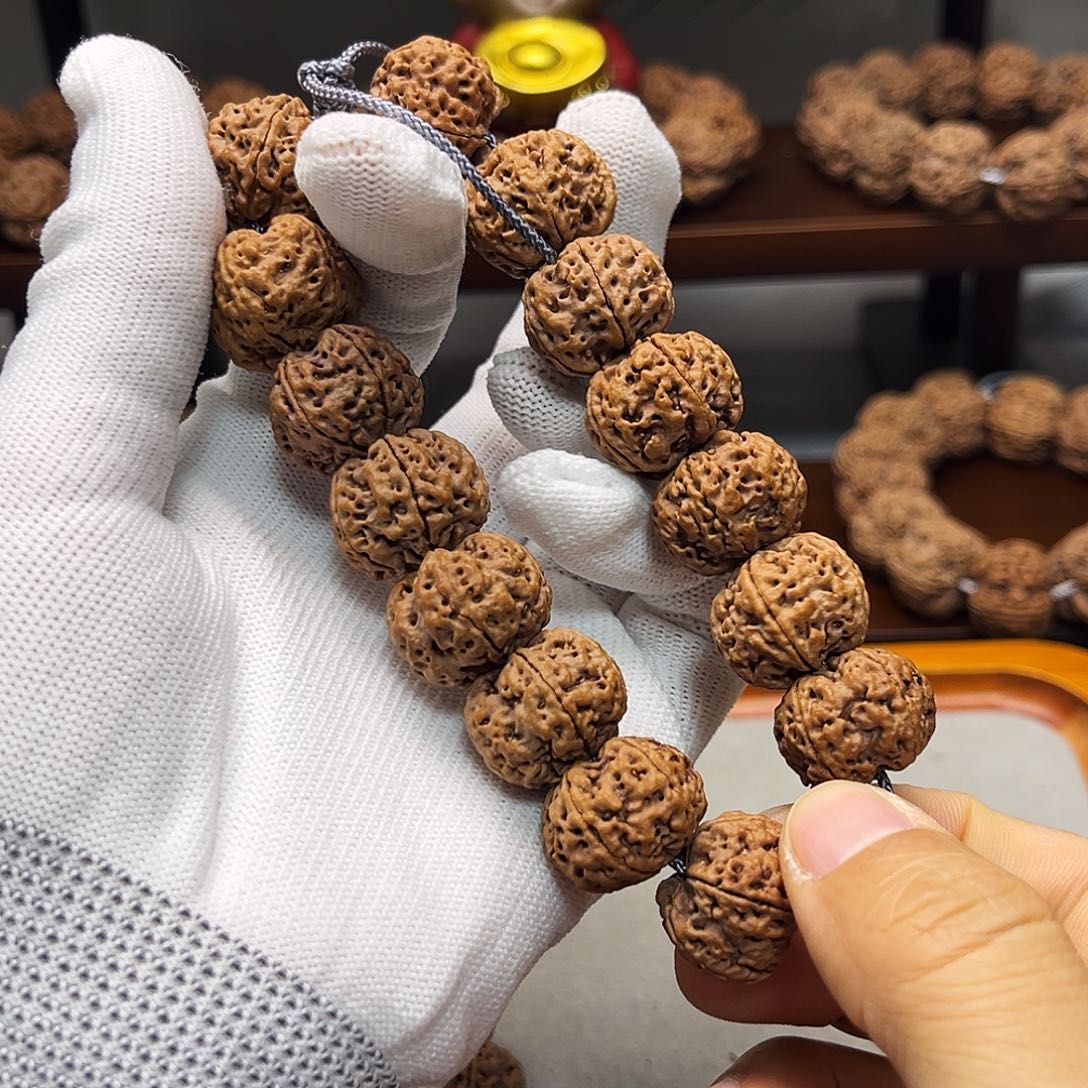 吊坠金刚菩提19原皮原色尼泊尔大金刚。全品无黄无瑕疵