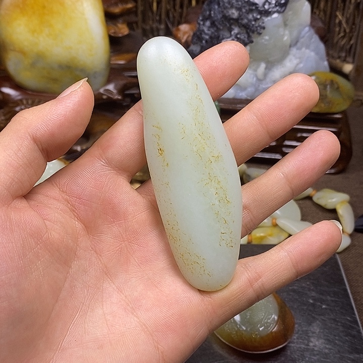 不***见和田玉未镶嵌把件