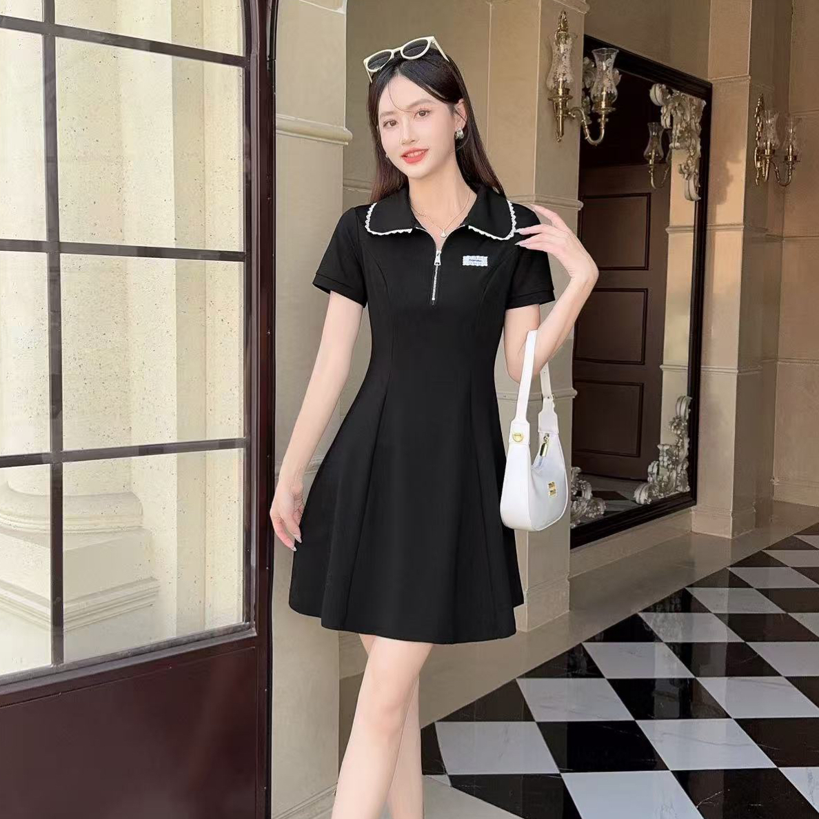 时尚连衣裙女2025夏季新款高级感显瘦半拉链娃娃领中长款卫衣裙