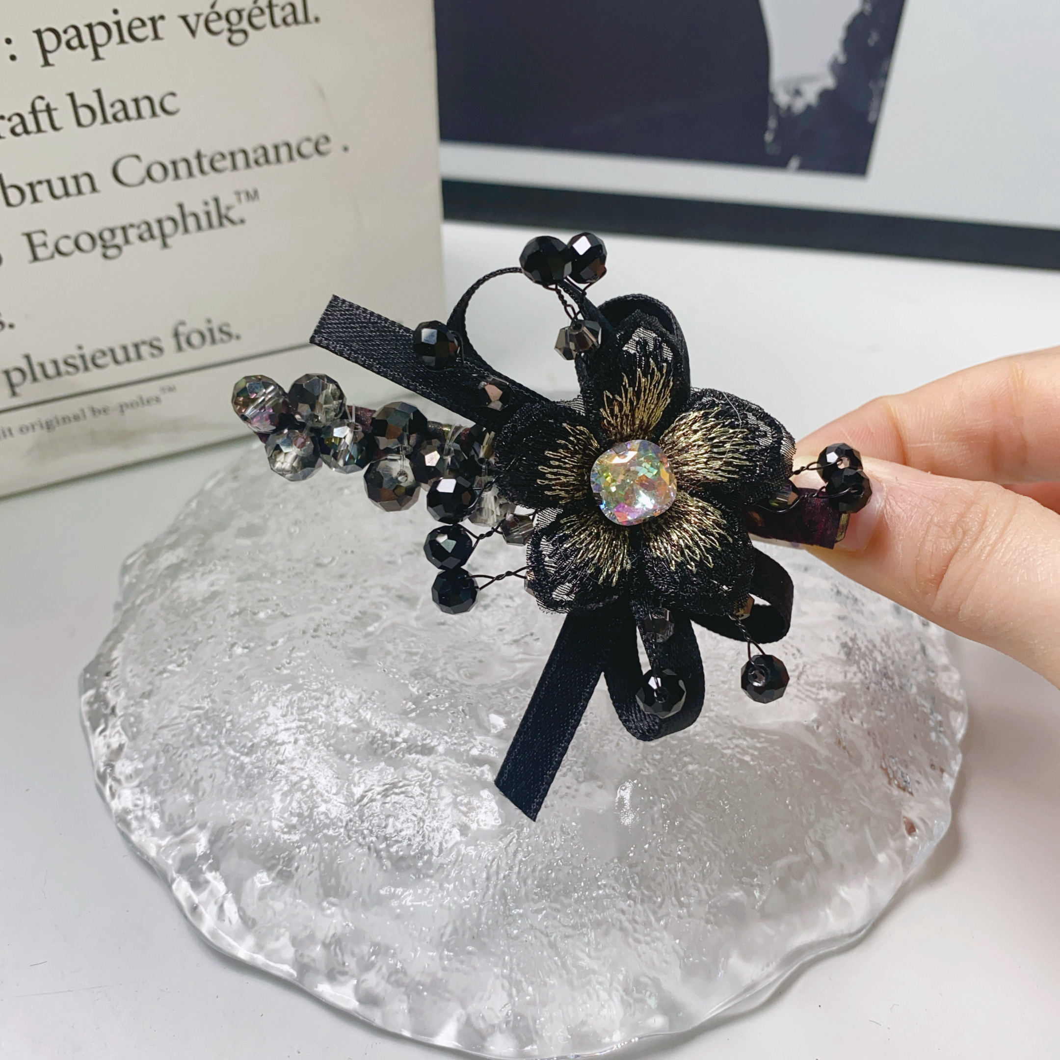 A8586编号紫莹轻奢发饰《鸭夹》