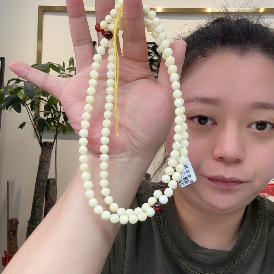 琥珀未镶嵌珠宝奇石13