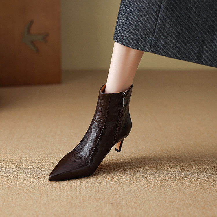 【跟高5.5公分】【尺码34-39】新款时尚气质百搭尖头真皮秋冬短靴