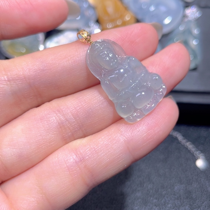 颈饰18K金镶嵌翡翠翡翠