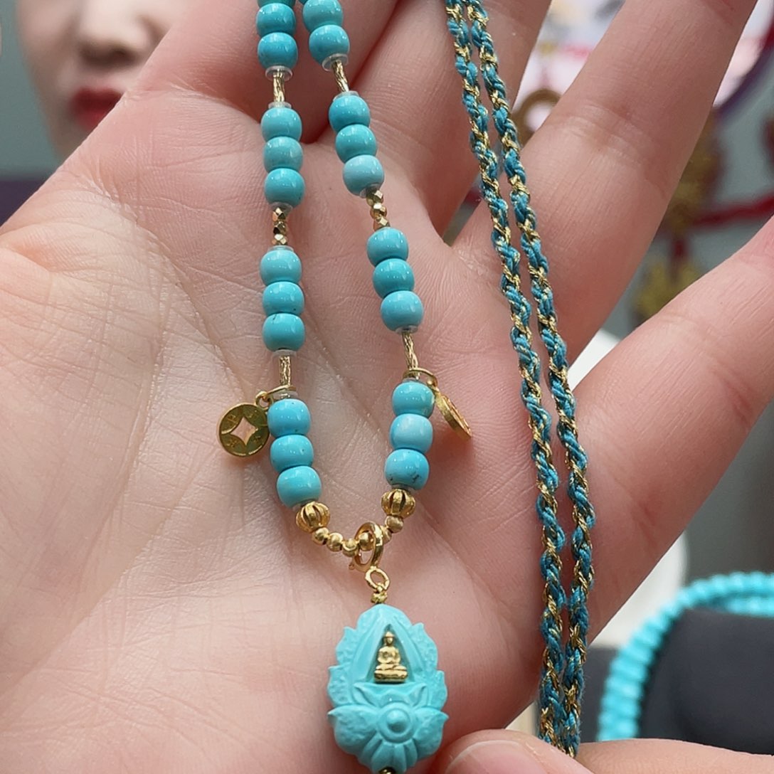 绿松石颈饰18K金镶嵌