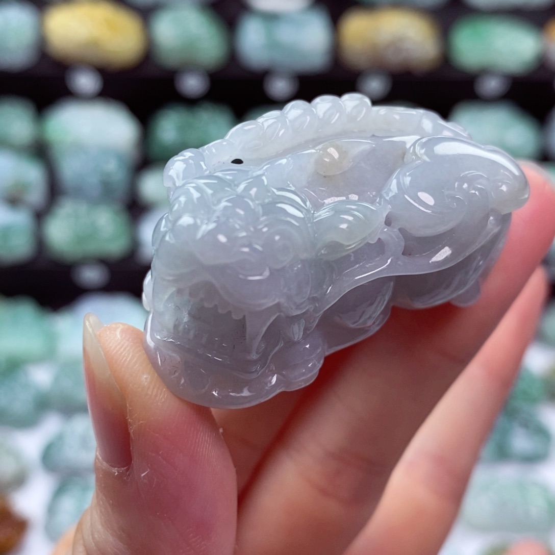 翡翠颈饰未镶嵌天然