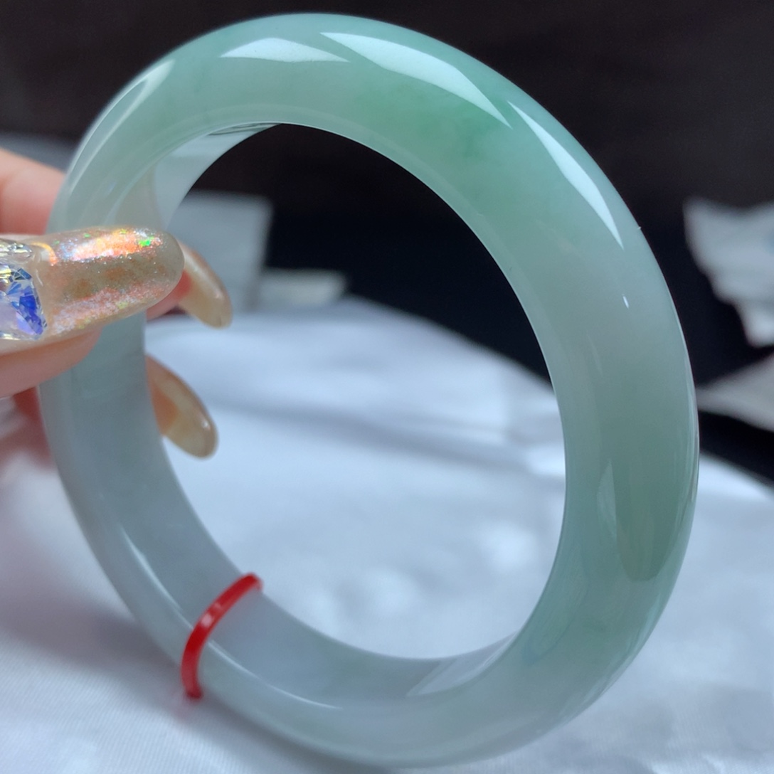 翡翠手镯未镶嵌96718，