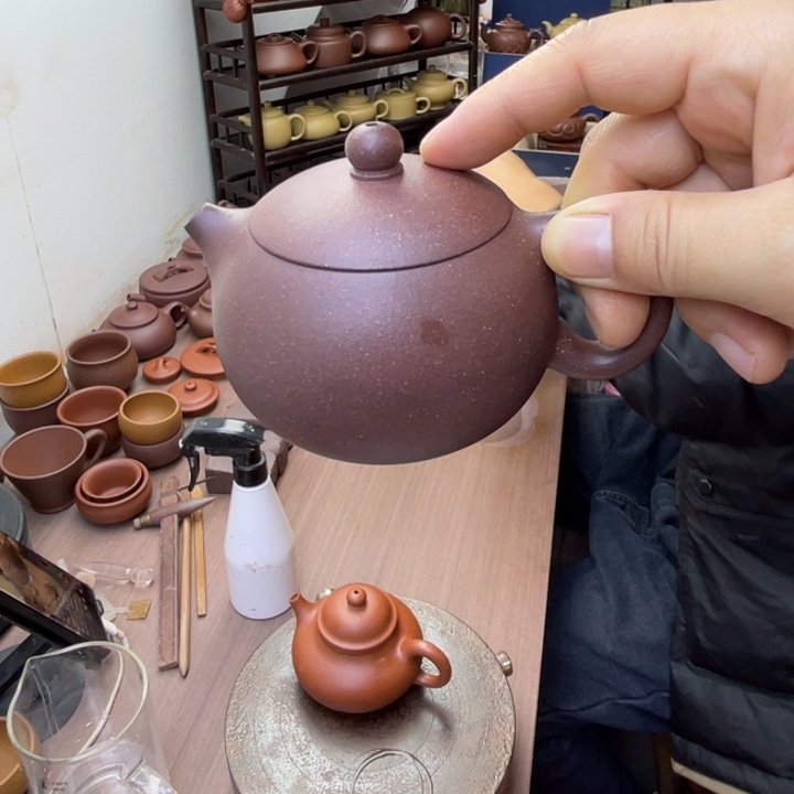 紫砂茶壶微瑕封釉西施容量约180毫升