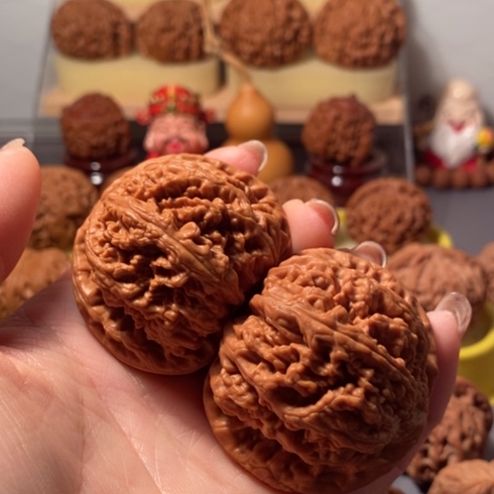 文玩核桃吊坠49粗金全品