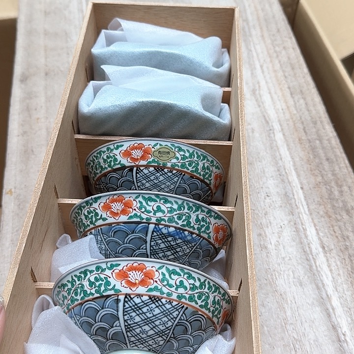 瓷片划噗哈哈哈哈哈哈哈哈哈笑吐