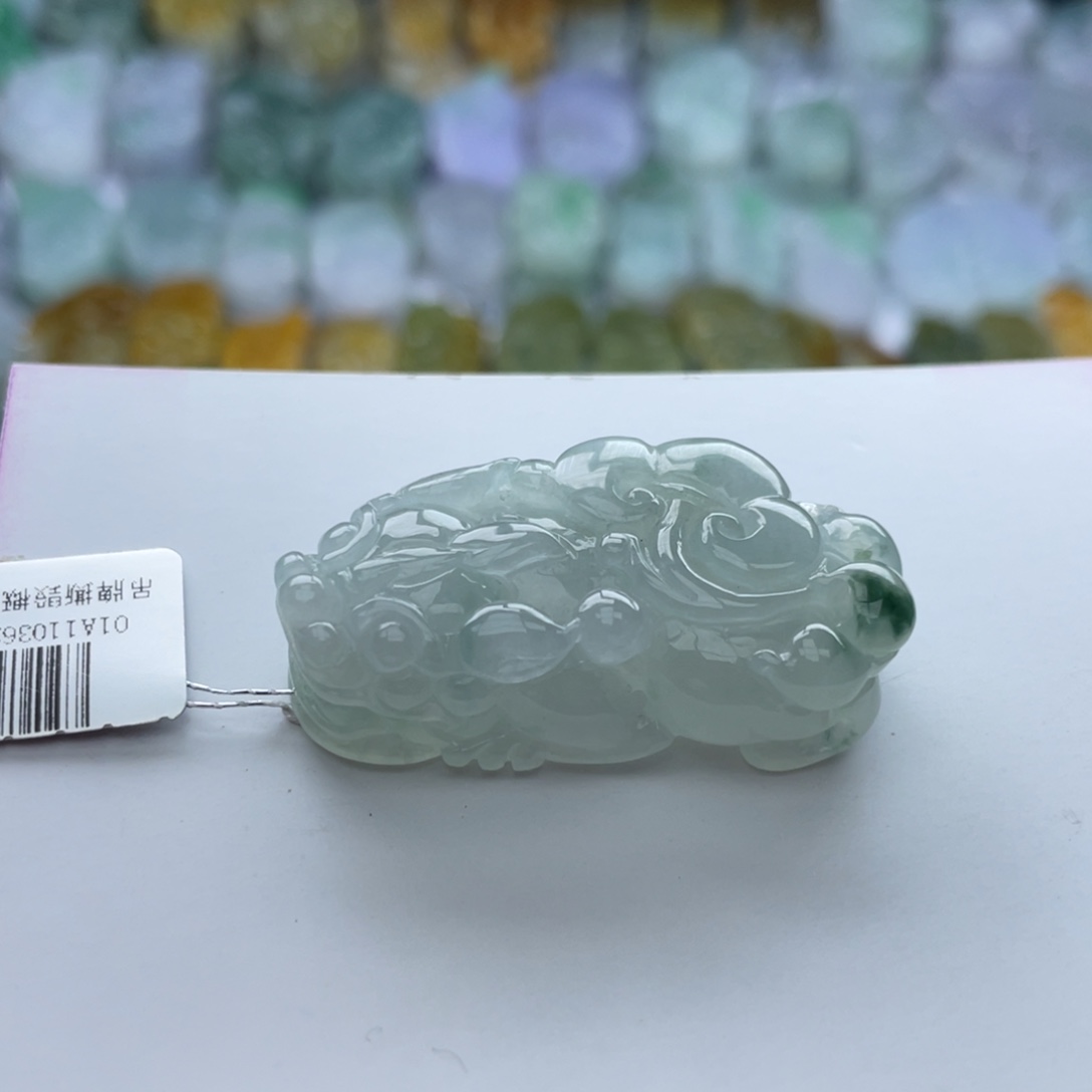 翡翠颈饰未镶嵌貔貅