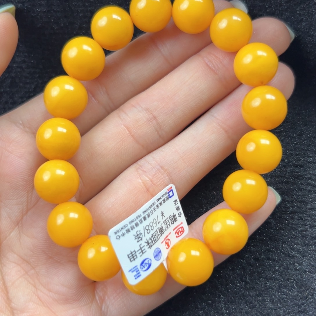 未镶嵌琥珀珠宝奇石