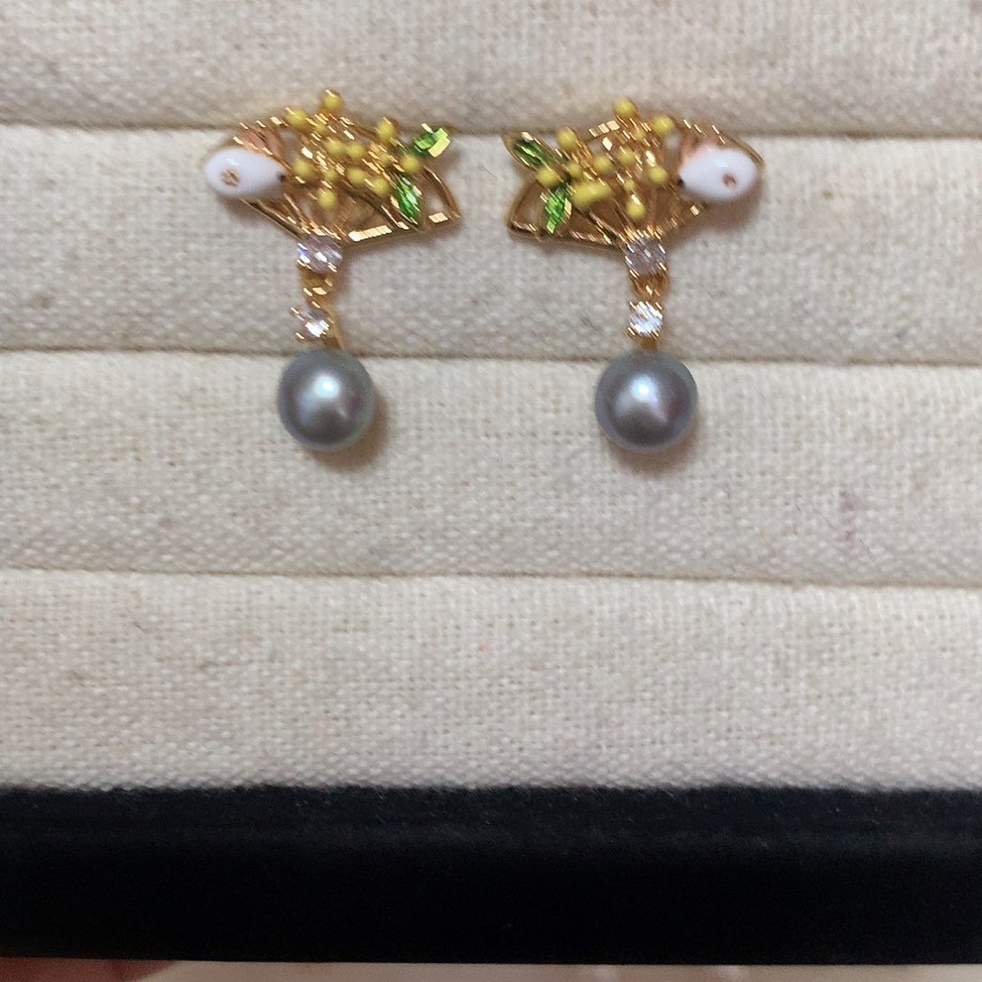 淡水珍珠耳饰合金