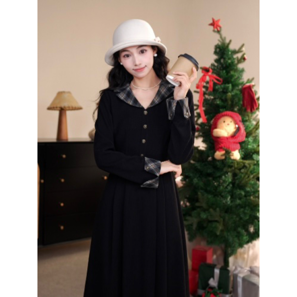张汽水复古黑色灯芯绒格纹连衣裙女气质高腰a字长裙NZ188130