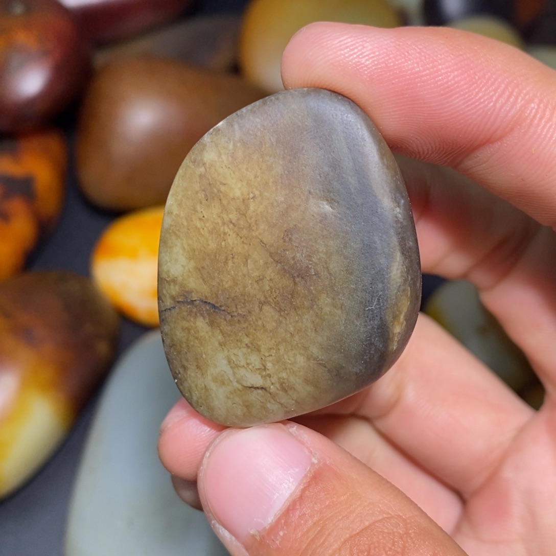 和田玉未镶嵌珠宝奇石