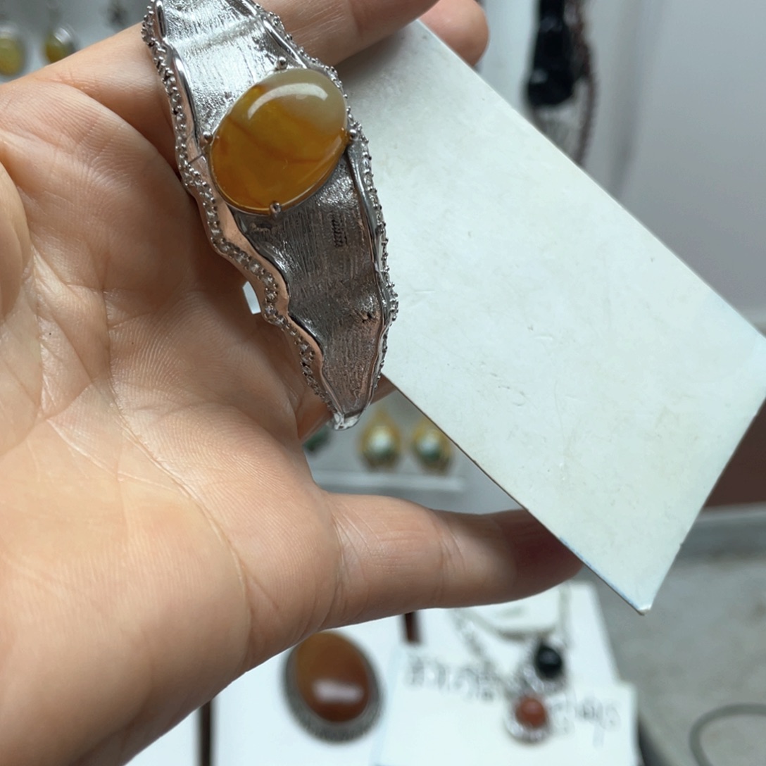 师***妹未镶嵌蛇纹石玉手链