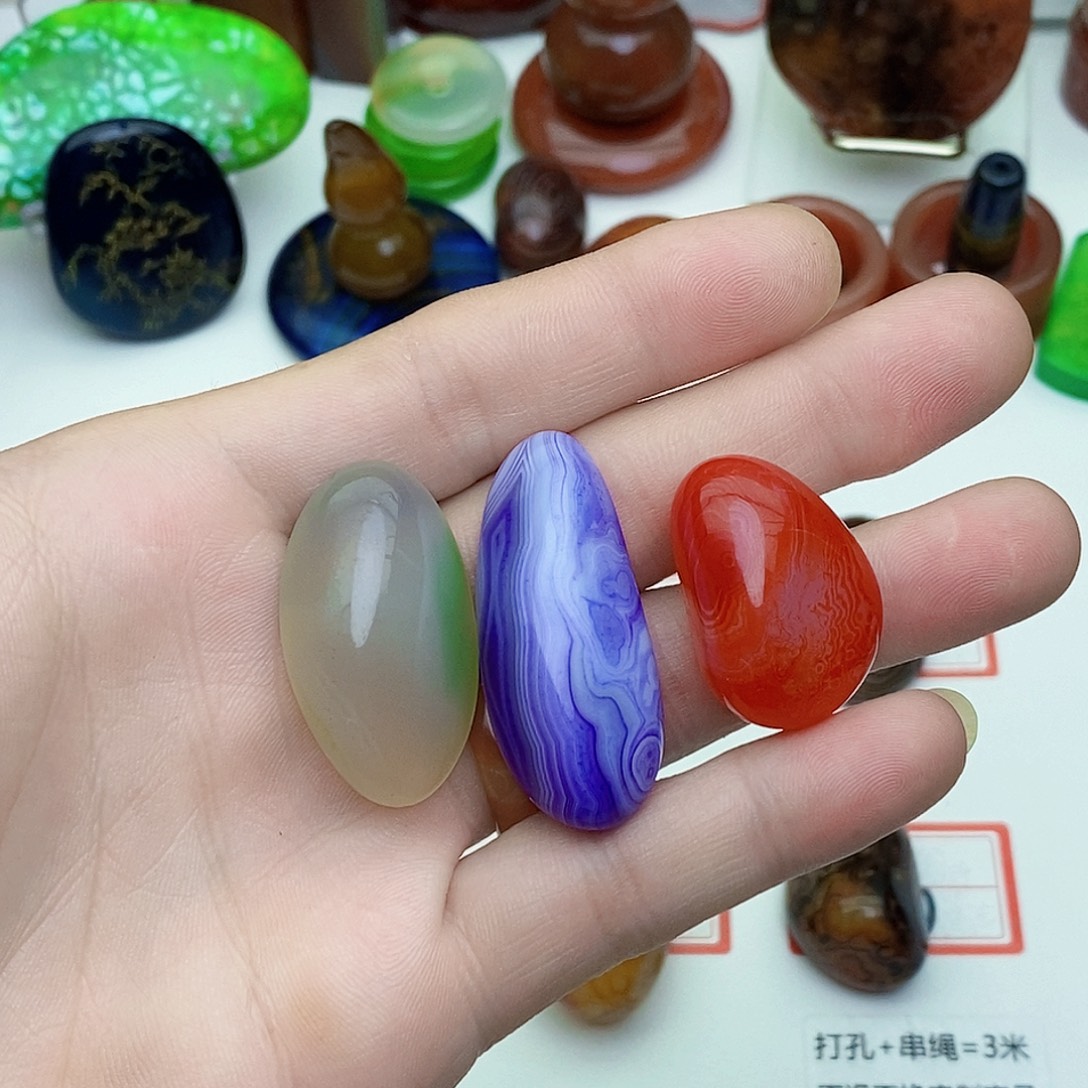 玛瑙/玉髓未镶嵌珠宝奇石