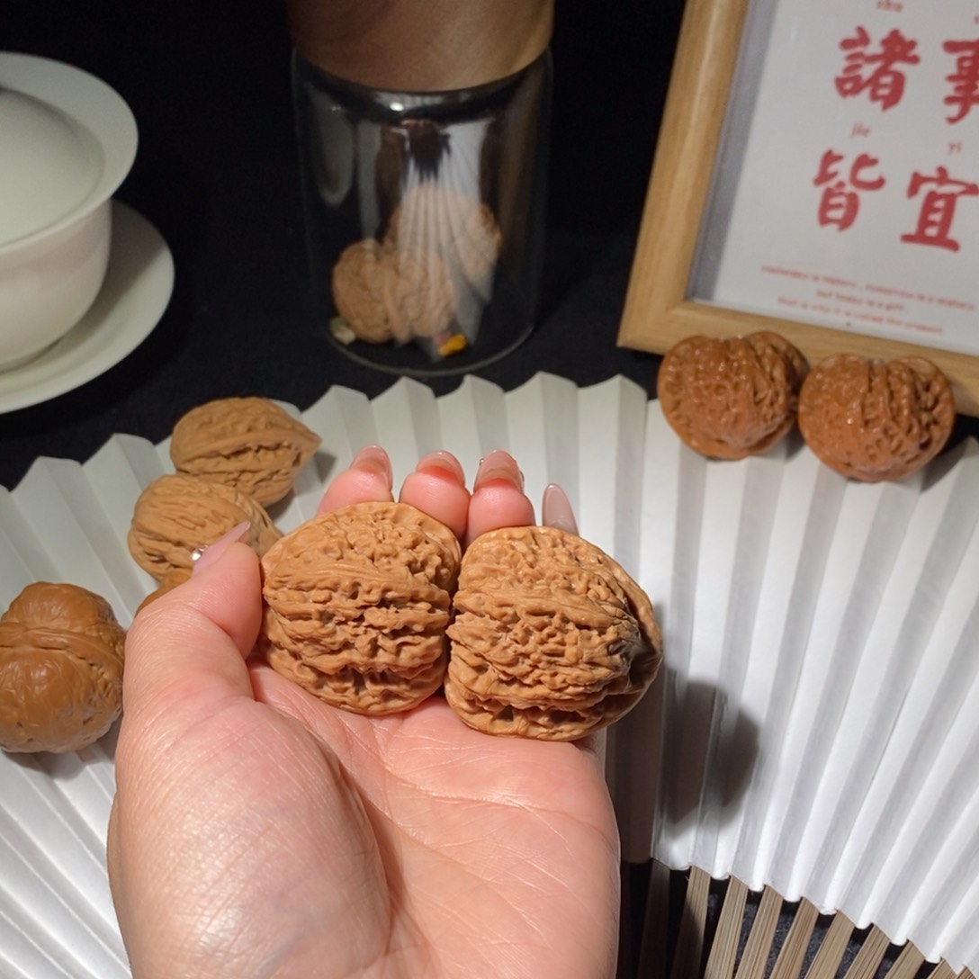 文玩核桃吊坠珍**斯南疆石39