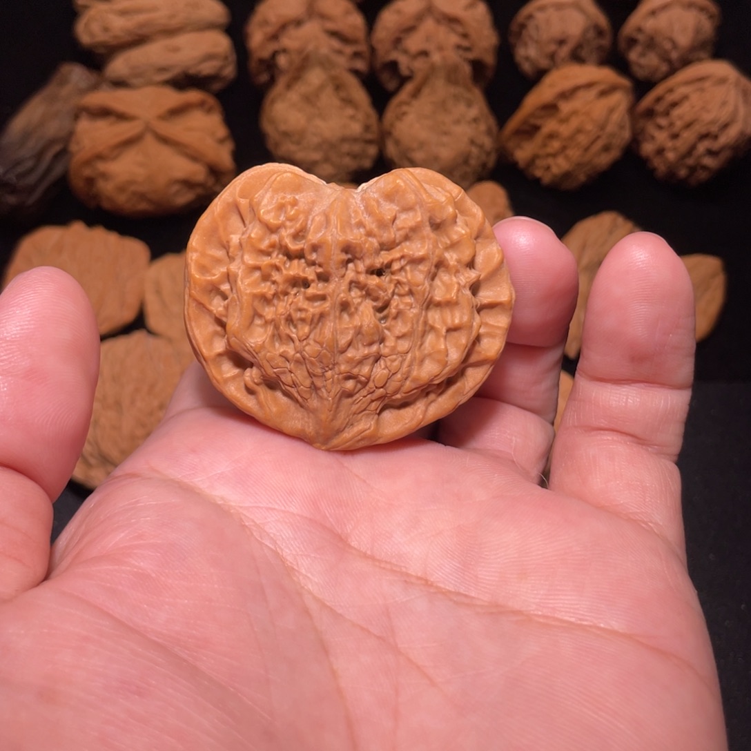 阿****文玩核桃吊坠文玩核桃