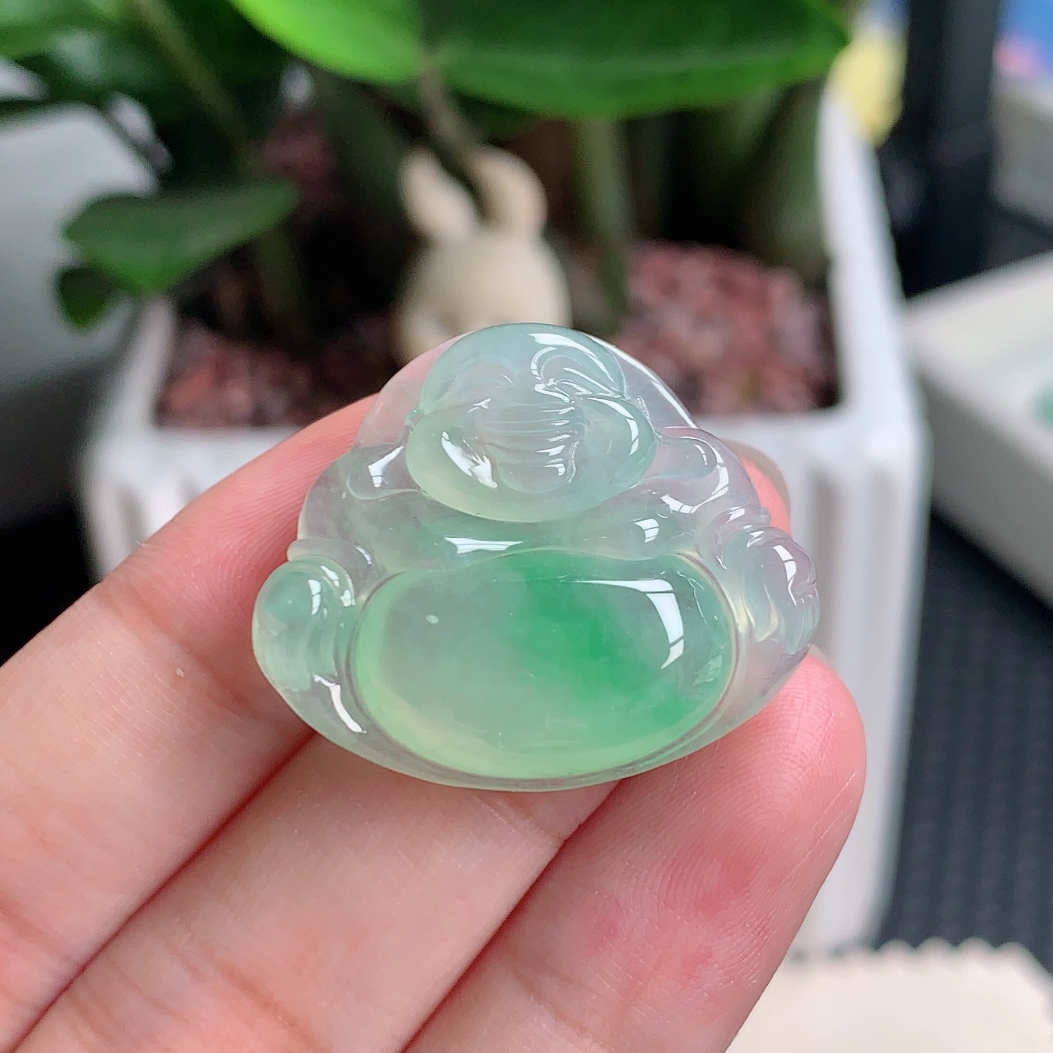 天然翡翠A货，冰种飘绿佛公挂件 25*30*6.7mm0421时尚好看百搭精美