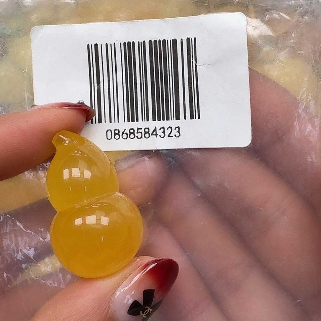 琥珀未镶嵌裸石悠悠