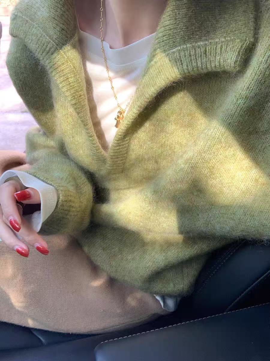 T3092 <抹茶生巧> 韩系慵懒风翻领绿色保暖毛衣