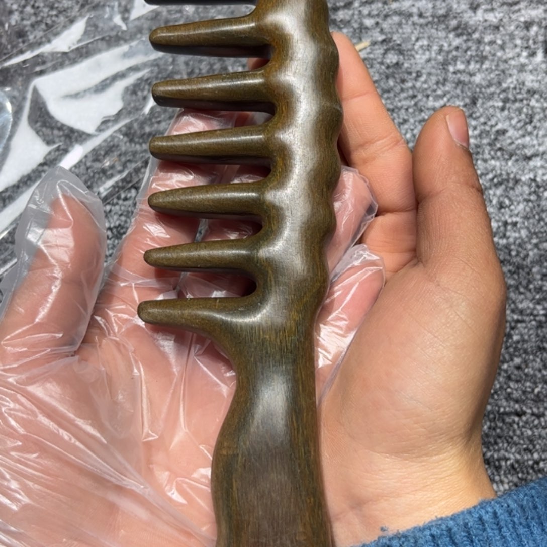 维腊木（绿檀）大梳子