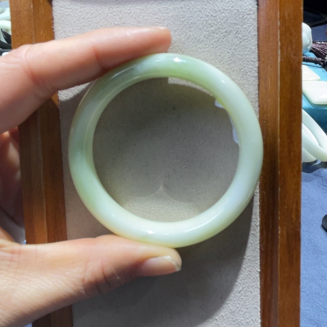 蓝田玉（蛇纹石化大理石玉）手镯未镶嵌夏*语