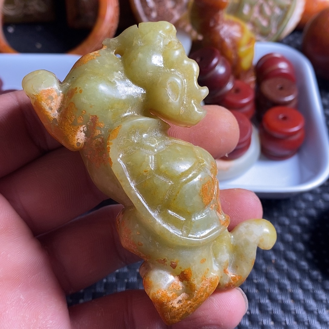 蛇纹石玉合金颈饰