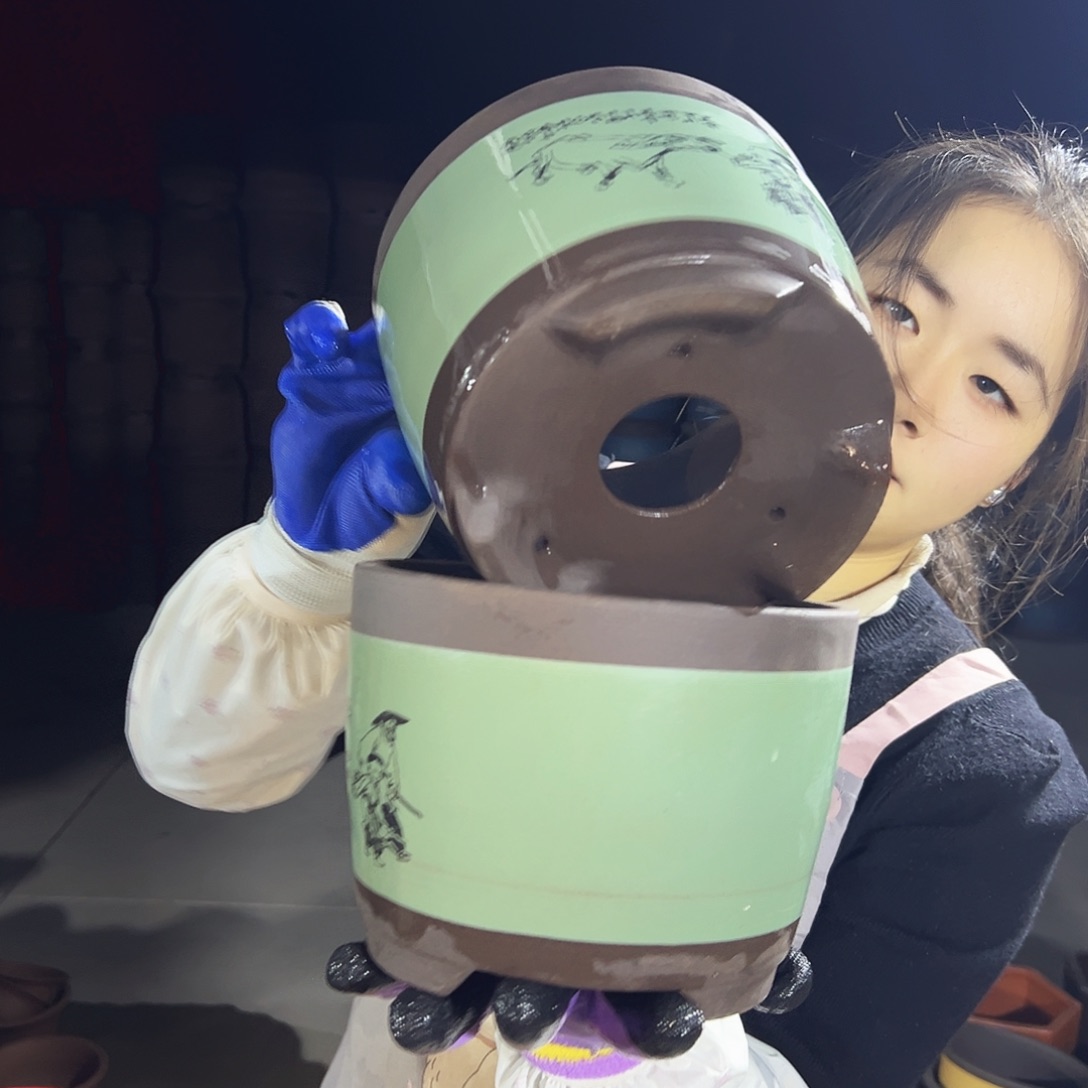 16+16绿色放牛娃笔筒花盆