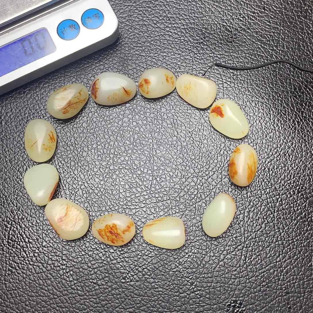 老***张和田玉未镶嵌挂件