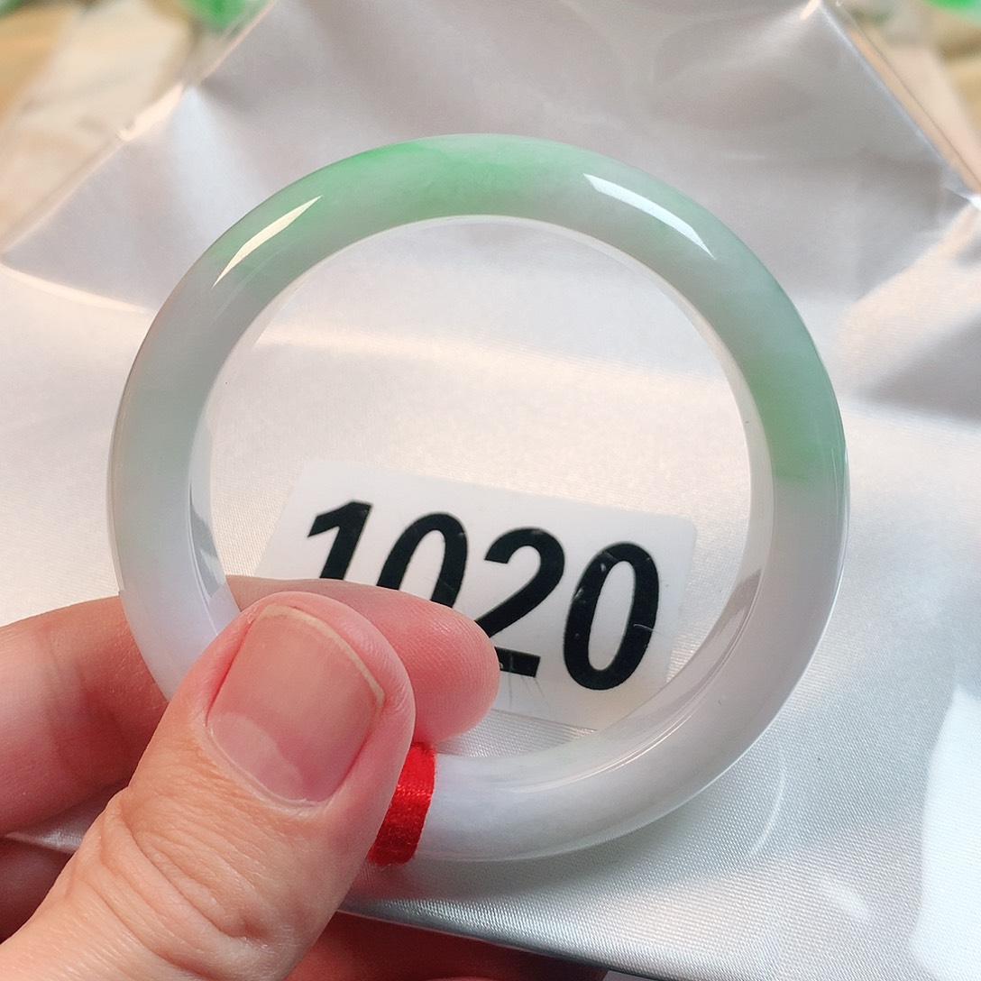 翡翠手镯未镶嵌翡翠手镯1020