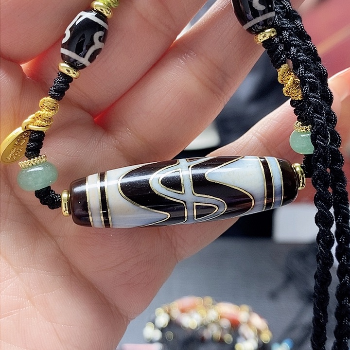 玛瑙/玉髓颈饰合金