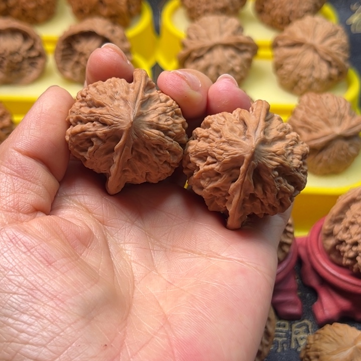 桃核吊坠38全品金牛