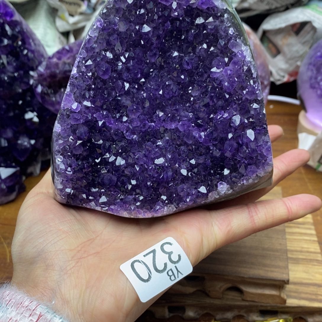 紫晶大型摆件（非配饰）未镶嵌
