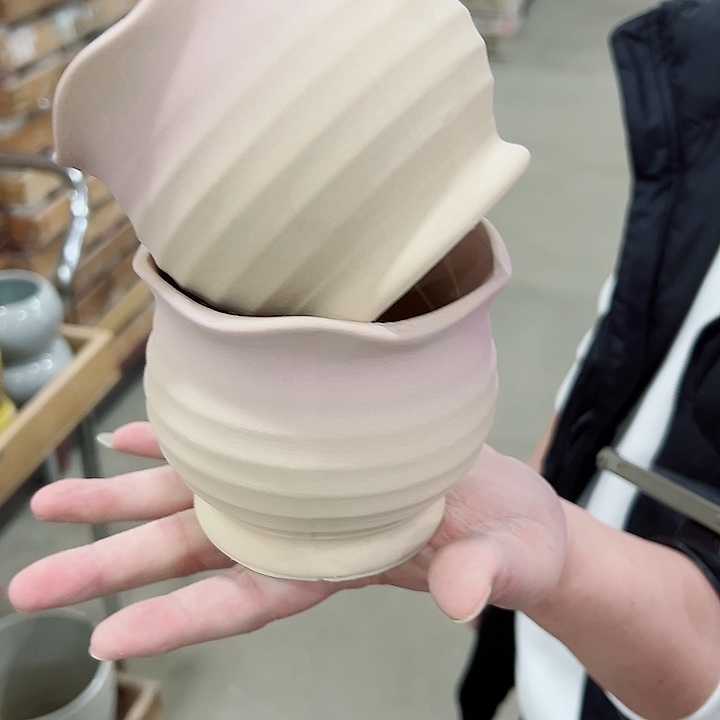 有孔.凑满10元发货多肉陶瓷花盆！