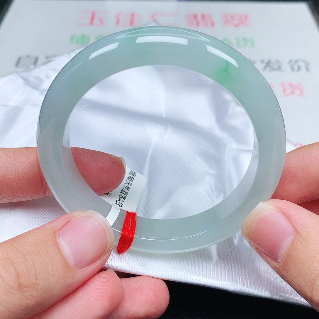 未镶嵌手镯翡翠天然翡翠手镯