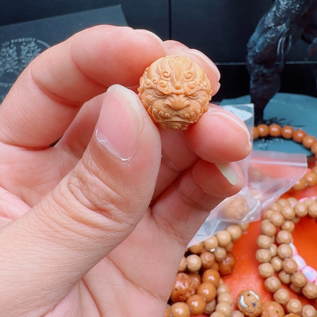 吊坠猴头核桃素唐狮
