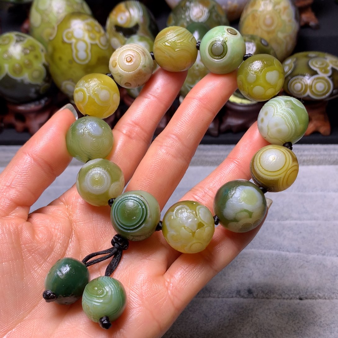 玛瑙/玉髓手串未镶嵌