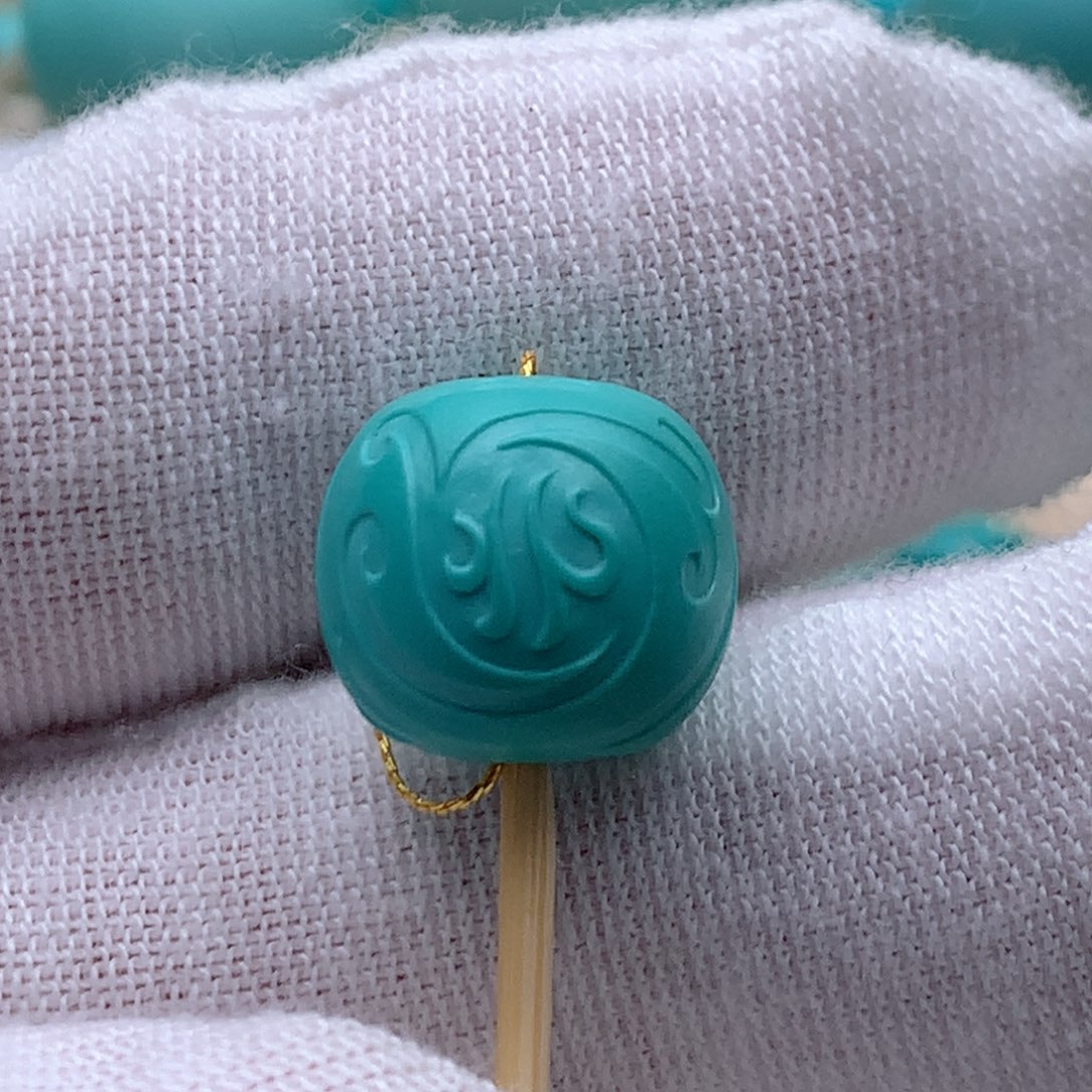 绿松石颈饰未镶嵌